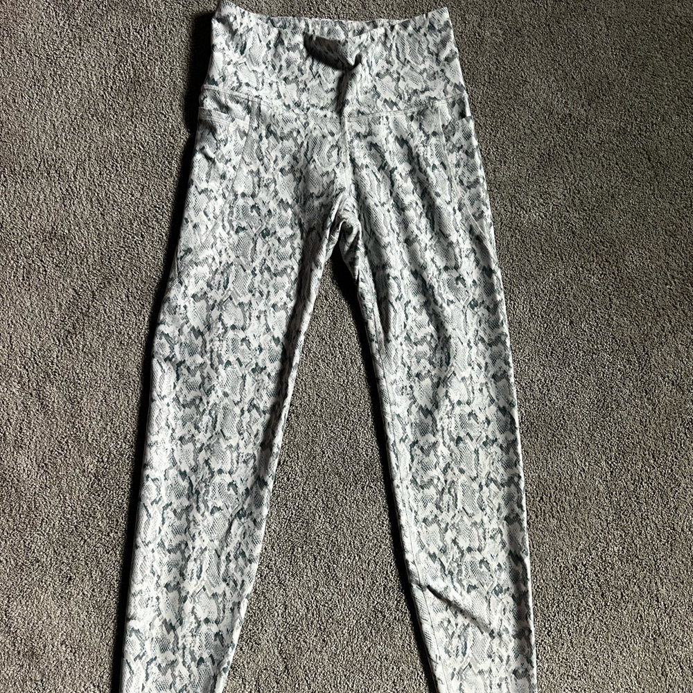 Old Navy Snake Skin Leggings